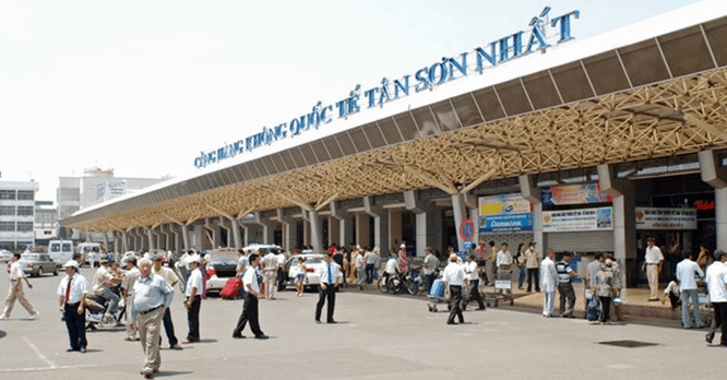NGÀY 1: TP.HCM - QUẢNG CHÂU - MOSCOW ( Ăn trên máy bay)