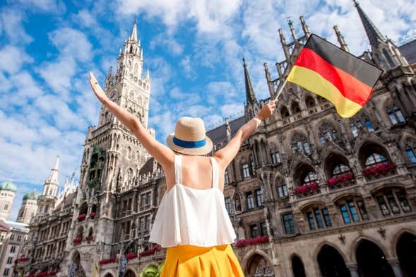 NGÀY 9: MUNICH - TP. HỒ CHÍ MINH	ĂN SÁNG, ĂN TRÊN MÁY BAY