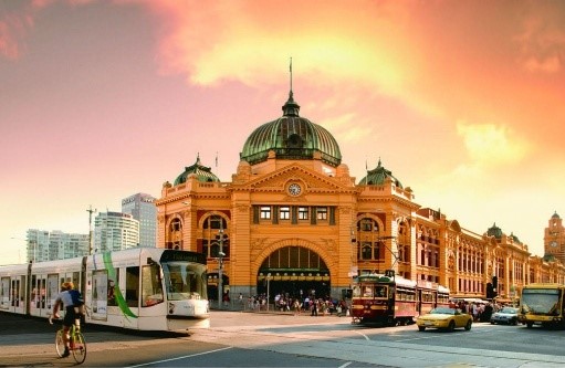 NGÀY 2	MELBOURNE                                                                            (Ăn trưa, tối)           