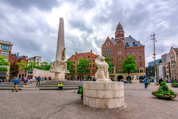 NGÀY 4: LUXEMBOURG - AMSTERDAM (HÀ LAN)	ĂN: SÁNG, TRƯA, TỐI