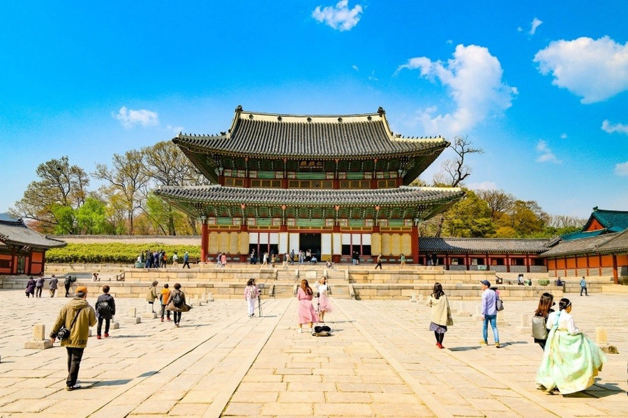 NGÀY 4	SEOUL	(Ăn sáng, trưa, tối)