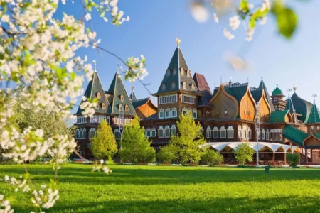 KHÁM PHÁ CUNG ĐƯỜNG VÀNG NƯỚC NGA KÌ VĨ – MOSCOW – SAINT PETERSBURG [9N8Đ]